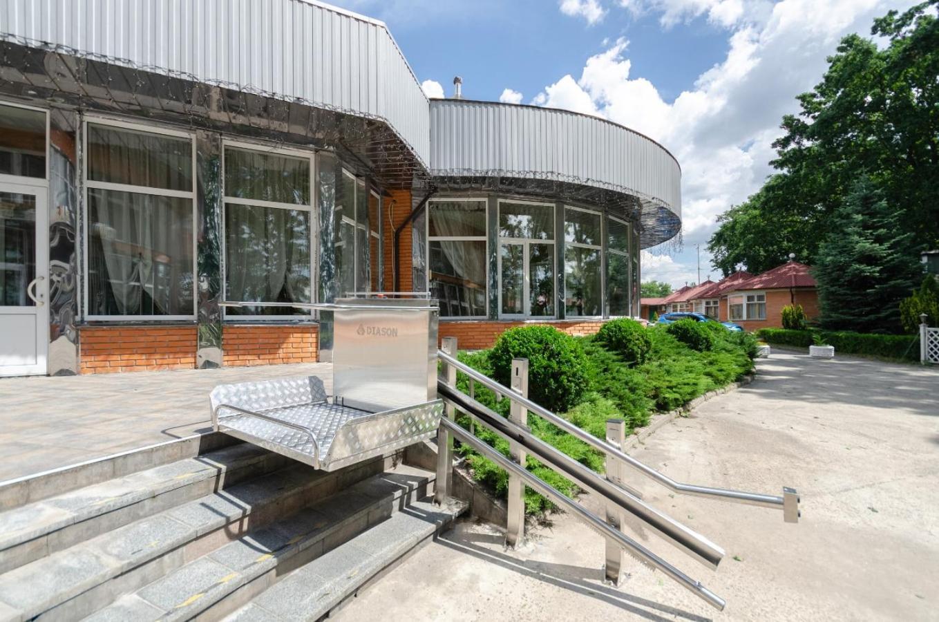 Tisa Hotel Petropavlovskaya Borshchagovka Exterior photo